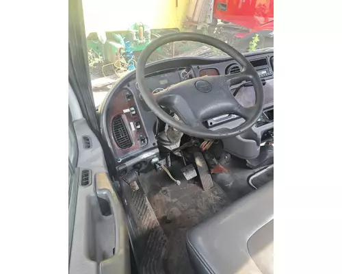 FREIGHTLINER M2 106 Cab Mount