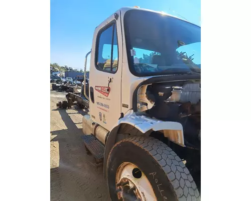 FREIGHTLINER M2 106 Cab or Cab Mount