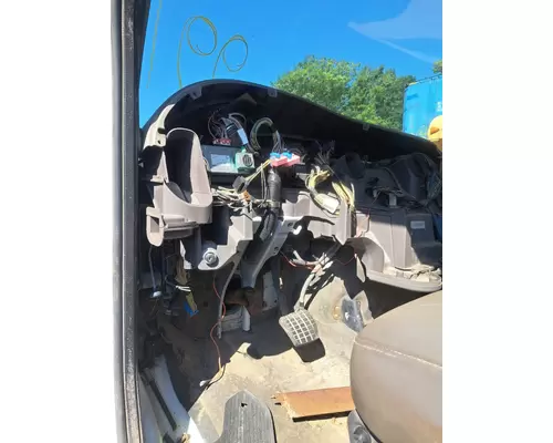 FREIGHTLINER M2 106 Cab or Cab Mount