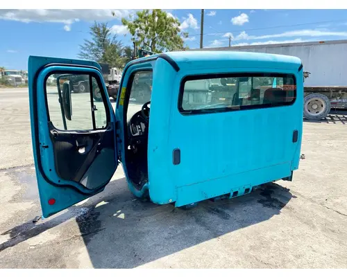 FREIGHTLINER M2 106 Cab