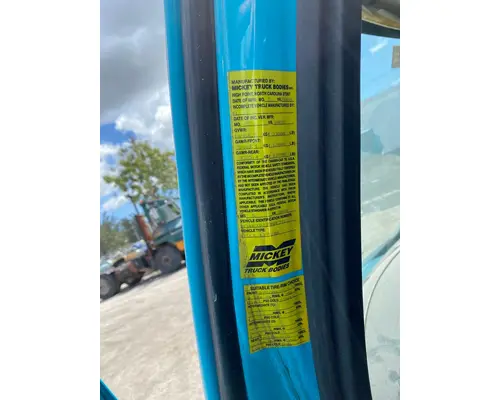 FREIGHTLINER M2 106 Cab