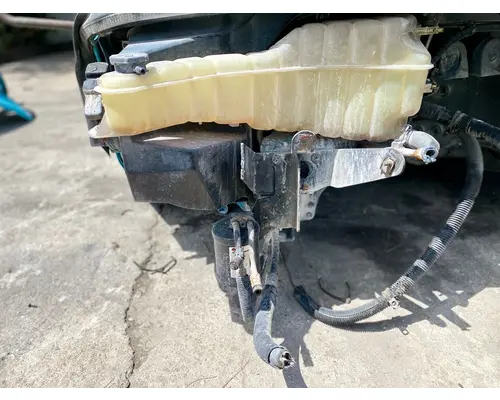 FREIGHTLINER M2 106 Cab