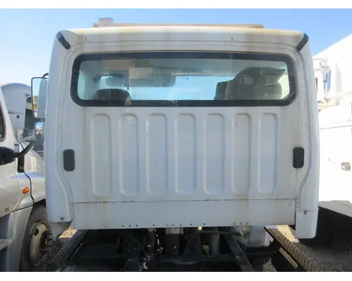 FREIGHTLINER M2-106 Cab