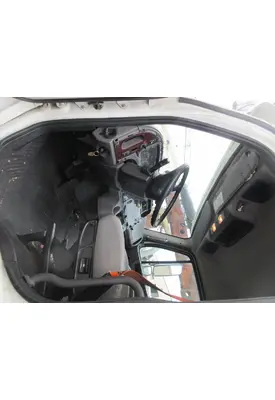 FREIGHTLINER M2-106 Cab