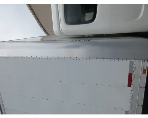 FREIGHTLINER M2-106 Cab