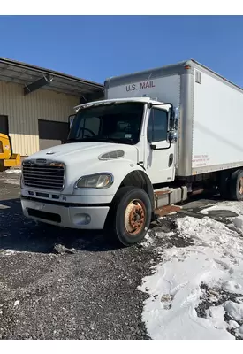 FREIGHTLINER M2 106 Cab