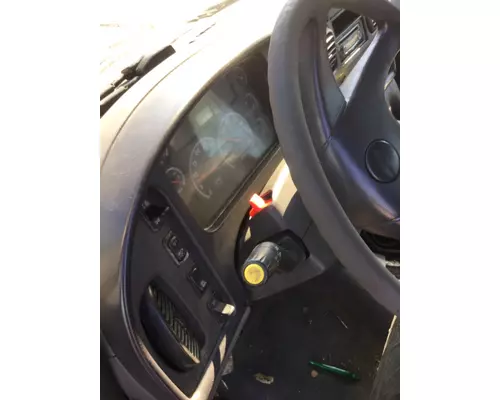 FREIGHTLINER M2-106 Cab