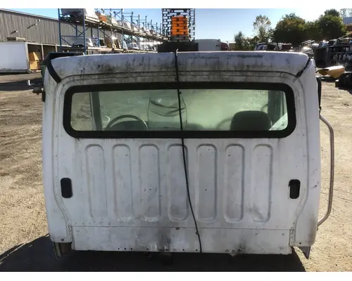 FREIGHTLINER M2-106 Cab