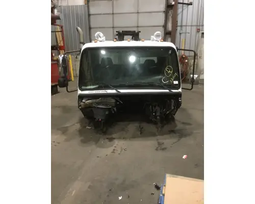 FREIGHTLINER M2-106 Cab