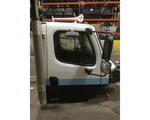 FREIGHTLINER M2-106 Cab