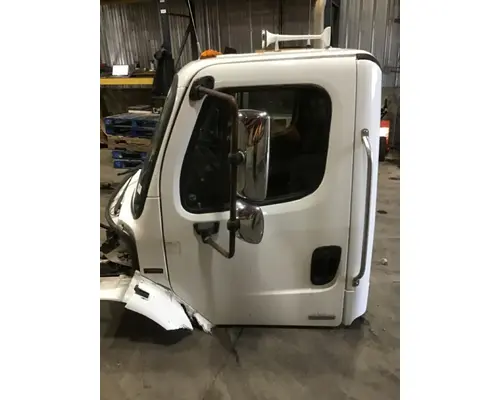 FREIGHTLINER M2-106 Cab