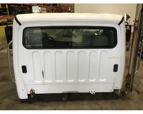FREIGHTLINER M2-106 Cab