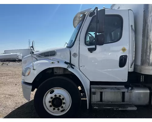 FREIGHTLINER M2 106 Cab