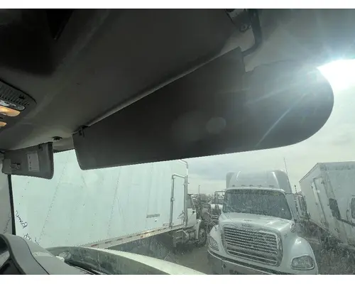 FREIGHTLINER M2 106 Cab