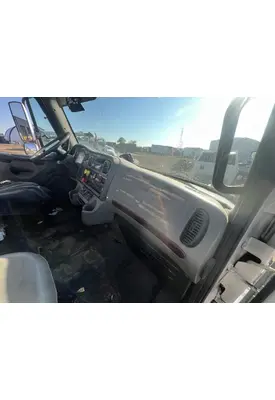 FREIGHTLINER M2 106 Cab