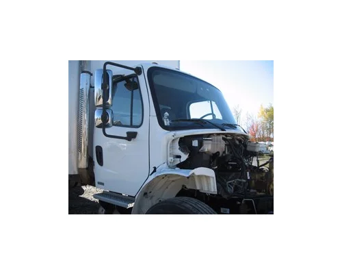 FREIGHTLINER M2 106 Cab