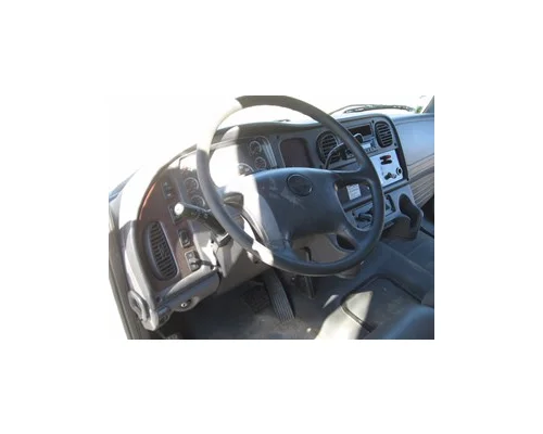 FREIGHTLINER M2 106 Cab