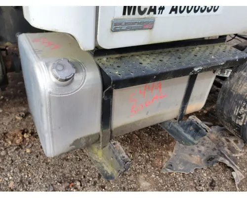 FREIGHTLINER M2 106 Complete Vehicle