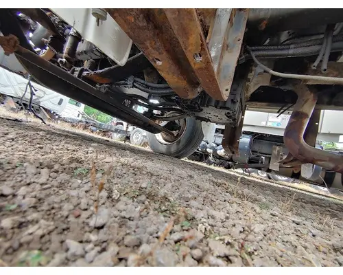 FREIGHTLINER M2 106 Complete Vehicle