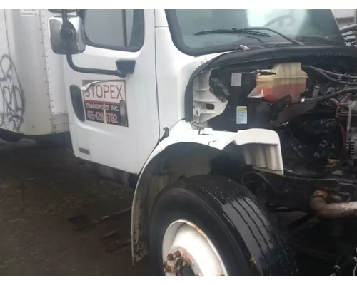 FREIGHTLINER M2 106 Complete Vehicle