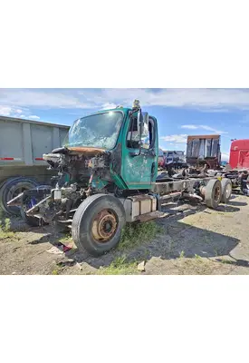 FREIGHTLINER M2 106 Complete Vehicle