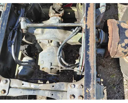 FREIGHTLINER M2 106 Complete Vehicle