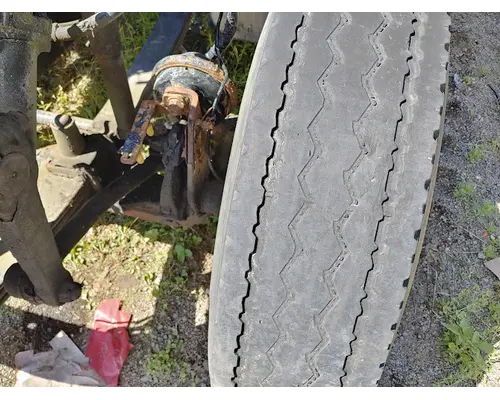 FREIGHTLINER M2 106 Complete Vehicle