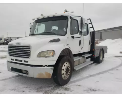 FREIGHTLINER M2-106 Complete Vehicle