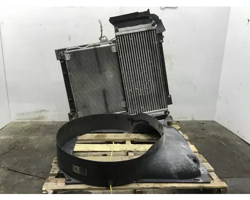 FREIGHTLINER M2-106 Cooling Assembly. (Rad., Cond., ATAAC)