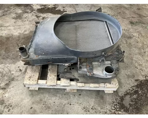 FREIGHTLINER M2-106 Cooling Assembly. (Rad., Cond., ATAAC)