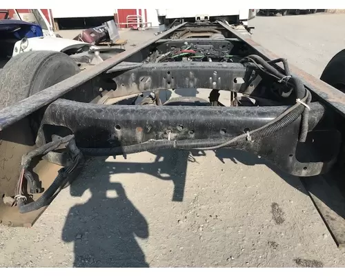 FREIGHTLINER M2 106 Crossmember