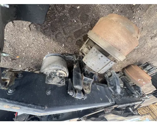 FREIGHTLINER M2 106 Cutoff