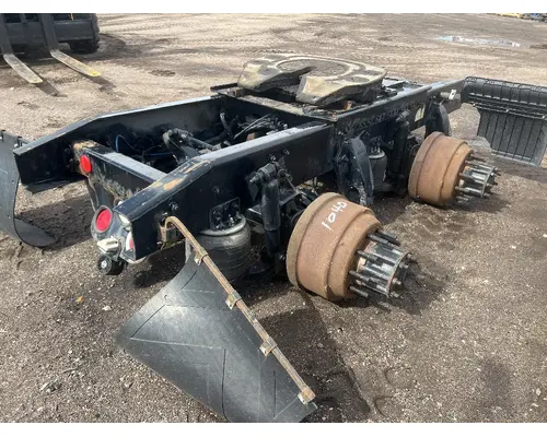 FREIGHTLINER M2 106 Cutoff