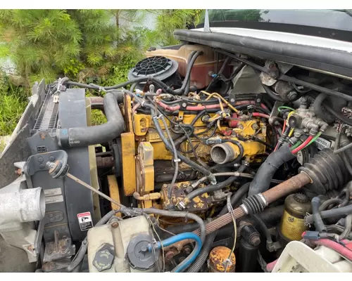 FREIGHTLINER M2 106 Cylinder Head