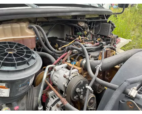 FREIGHTLINER M2 106 Cylinder Head