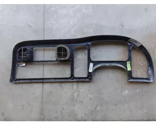 FREIGHTLINER M2 106 DASH PANEL