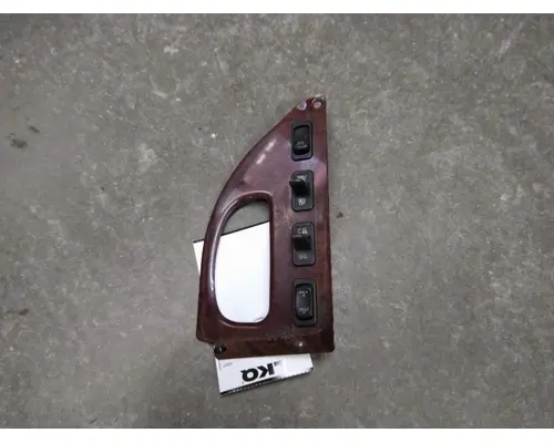 FREIGHTLINER M2 106 DASH PANEL