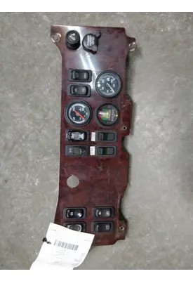FREIGHTLINER M2 106 DASH PANEL