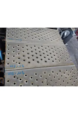 FREIGHTLINER M2 106 DECK (CATWALK) STEP