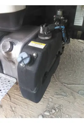 FREIGHTLINER M2 106 DEF TANK