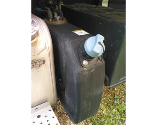 FREIGHTLINER M2 106 DEF TANK