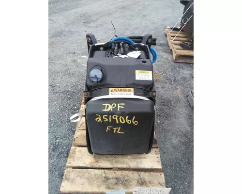 FREIGHTLINER M2 106 DEF TANK