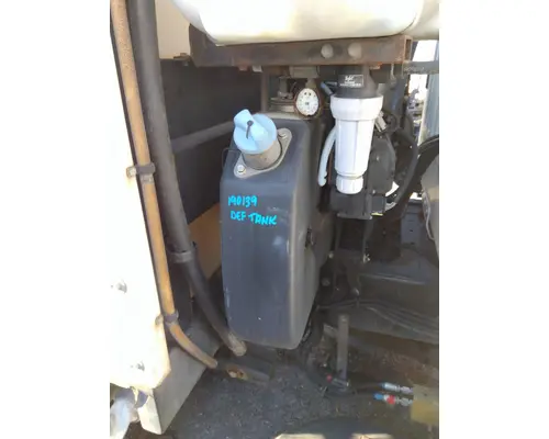 FREIGHTLINER M2 106 DEF TANK