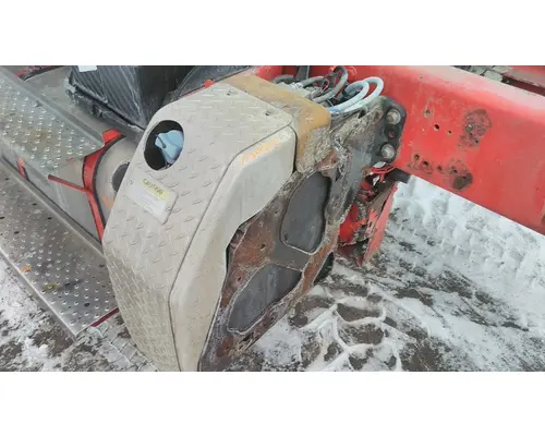 FREIGHTLINER M2 106 DEF TANK