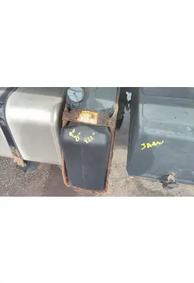 FREIGHTLINER M2 106 DEF TANK