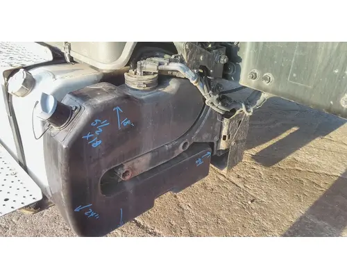 FREIGHTLINER M2 106 DEF TANK