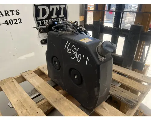 FREIGHTLINER M2 106 DEF Tank2