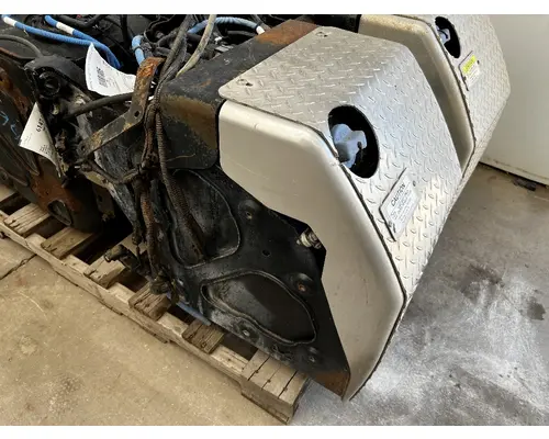 FREIGHTLINER M2 106 DEF Tank