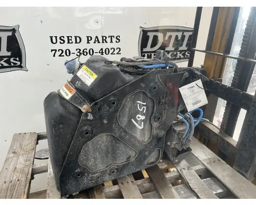 FREIGHTLINER M2 106 DEF Tank
