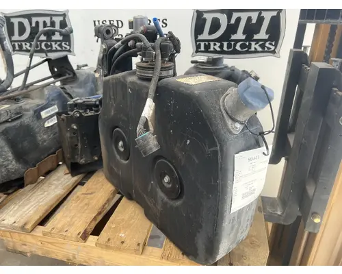 FREIGHTLINER M2 106 DEF Tank
